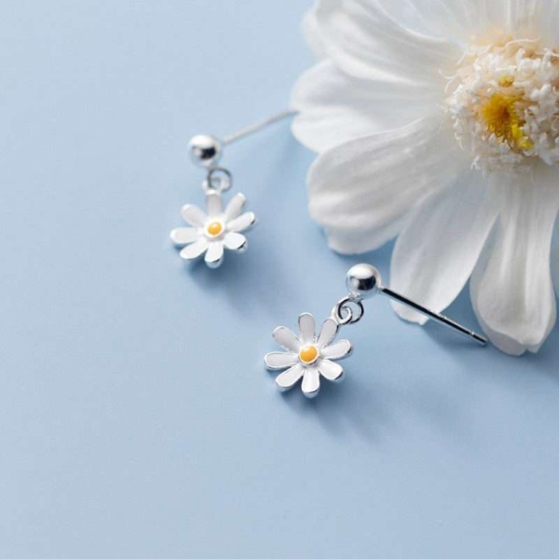 Peris Gems 10 Cute Daisy Flower Hoop Earrings for Women | Flower Earrings Collection Cute Daisy Flower Hoop Earrings for Women | Flower Earrings SHEIN Amazon Temu