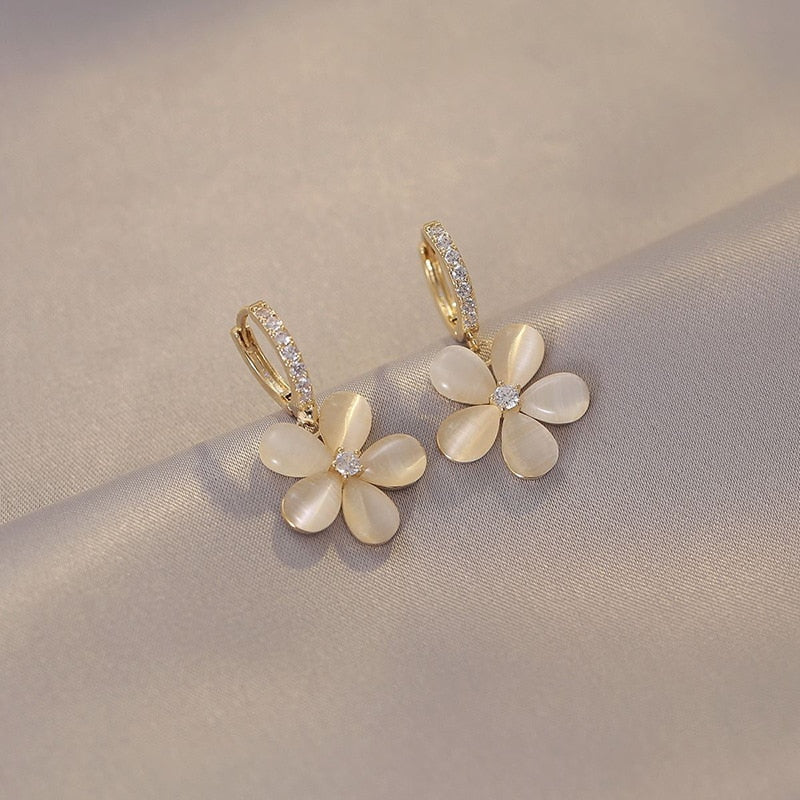 Peris Gems 11 Cute Daisy Flower Hoop Earrings for Women | Flower Earrings Collection Cute Daisy Flower Hoop Earrings for Women | Flower Earrings SHEIN Amazon Temu