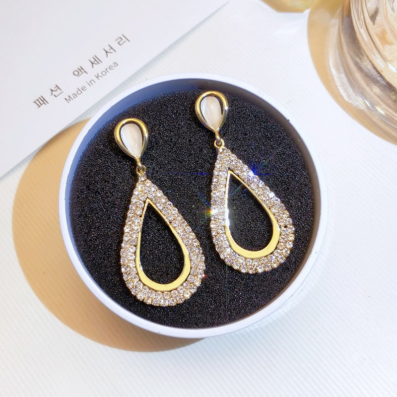 Peris Gems 14 Oversized White Pearl Drop Earrings for Women | Gold Round Earrings Oversized White Pearl Drop Earrings for Women | Gold Earring SHEIN Amazon Temu