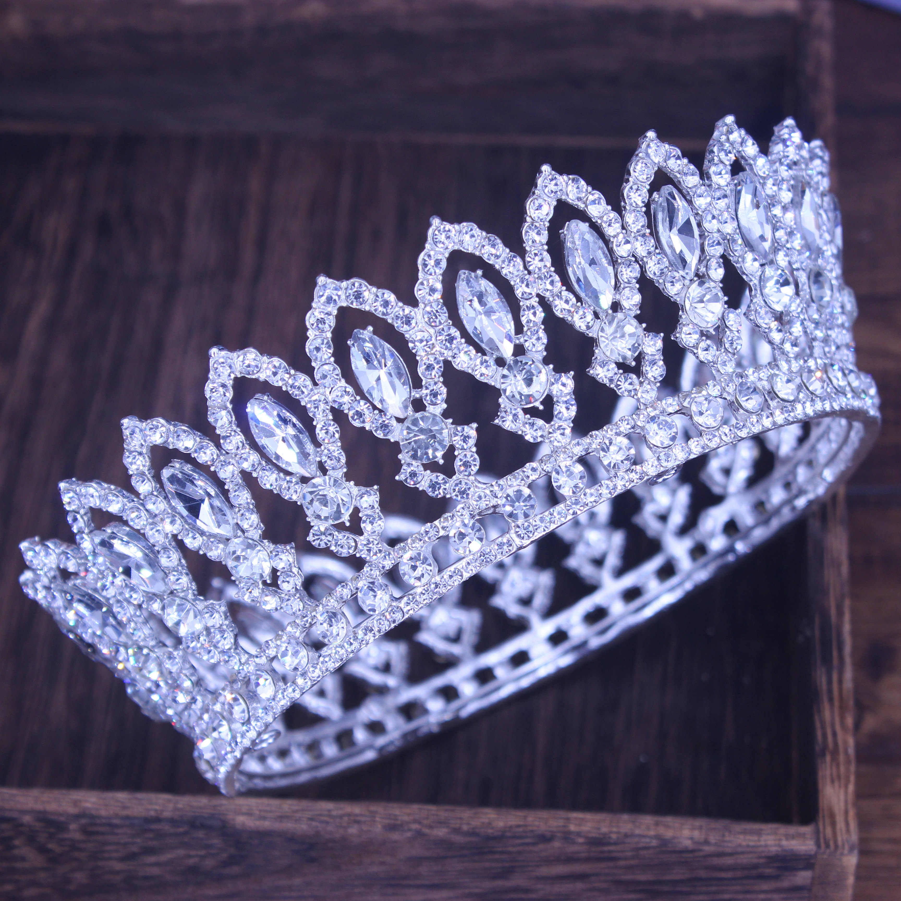 Peris Gems 22 Crystal Queen Wedding Tiara Crown | Women&