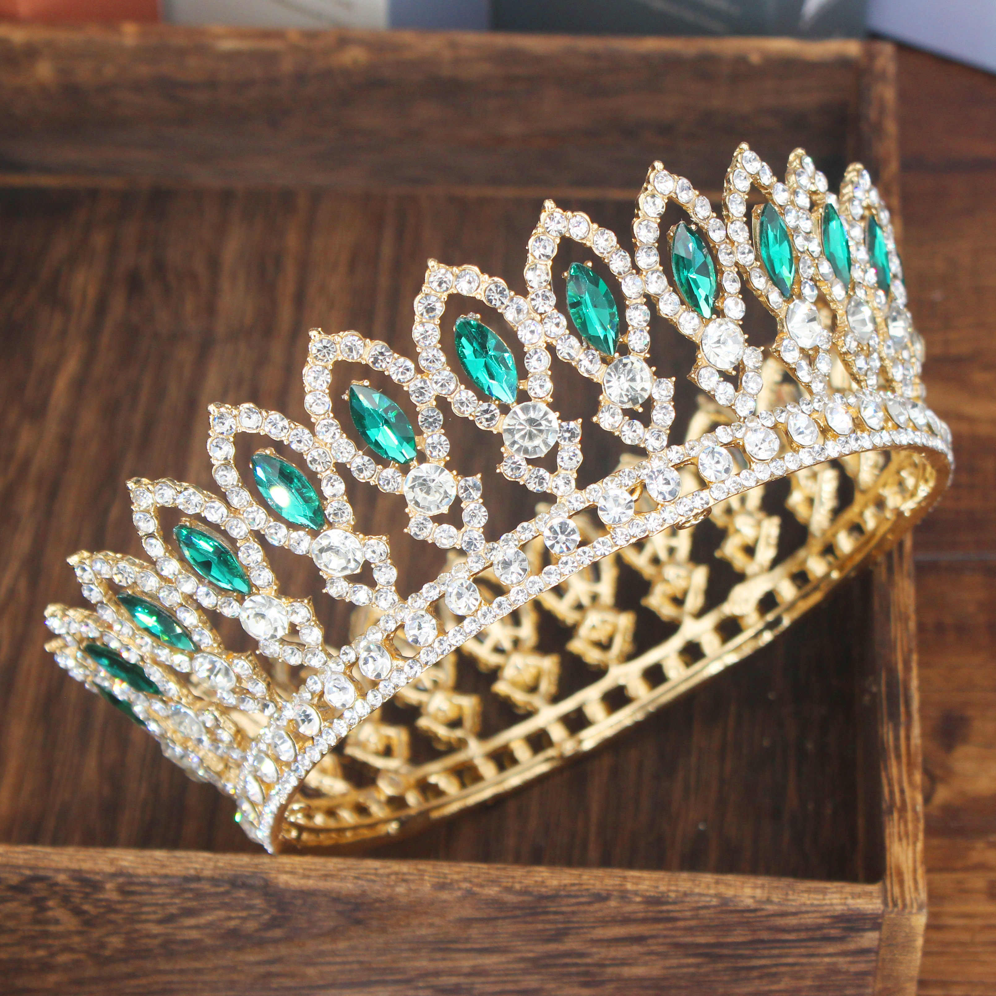 Peris Gems 27 Crystal Queen Wedding Tiara Crown | Women&