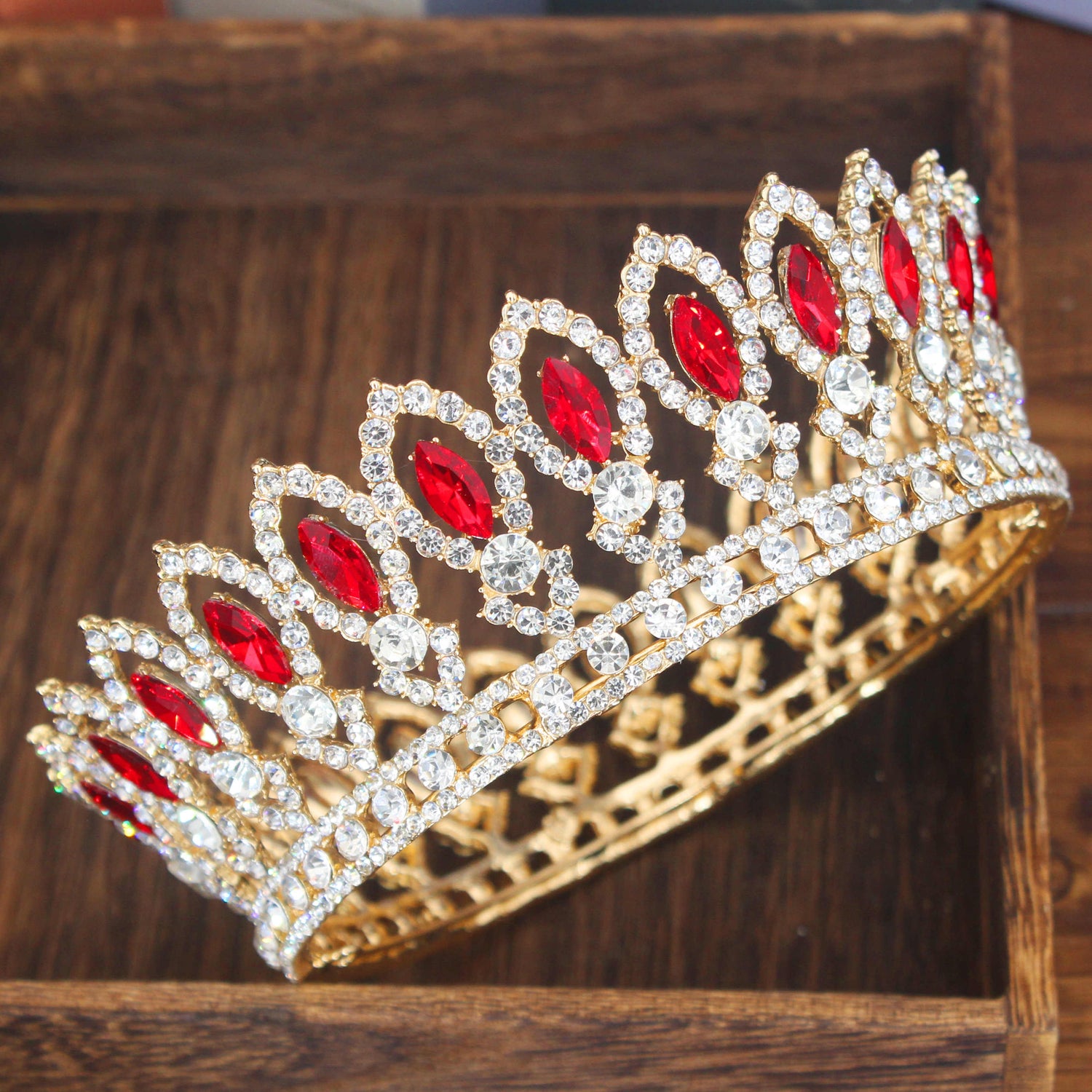 Peris Gems  28 Crystal Queen Wedding Tiara Crown | Women&