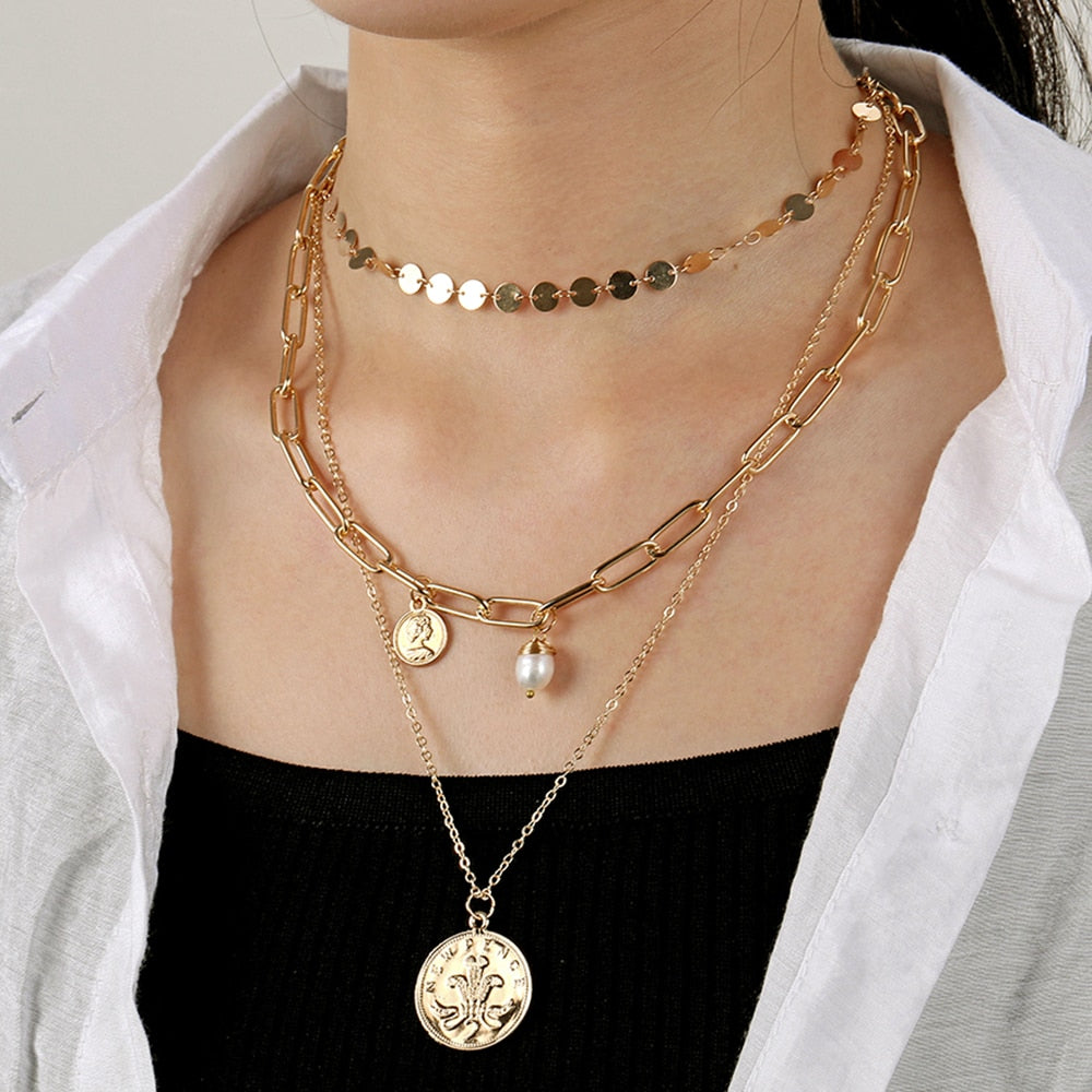 Peris Gems Carved Coin Thick Chain OT Buckle Necklace | Women&