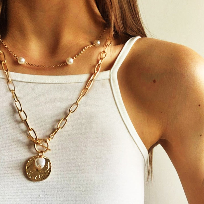 Peris Gems Carved Coin Thick Chain OT Buckle Necklace | Women&