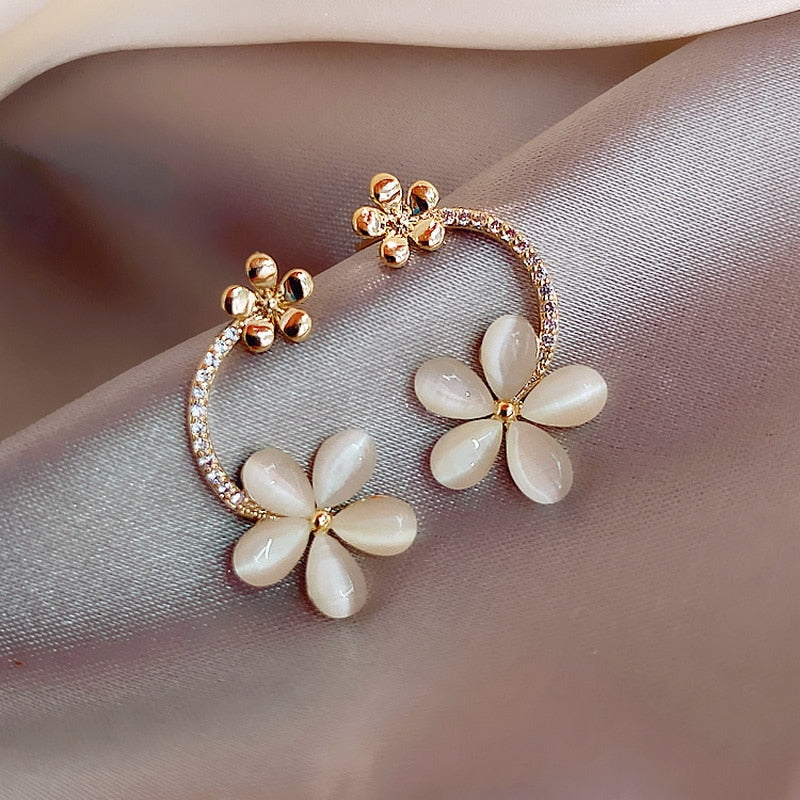 Peris Gems Cute Daisy Flower Hoop Earrings for Women | Flower Earrings Collection Cute Daisy Flower Hoop Earrings for Women | Flower Earrings SHEIN Amazon Temu