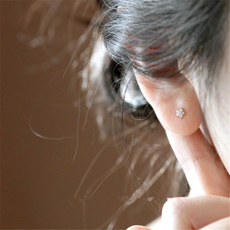 Peris Gems Delicate Small Diamond Flower Stud Earrings for Women SHEIN Amazon Temu