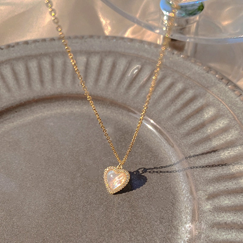 Peris Gems Gold Pearl Heart Necklace | Women&