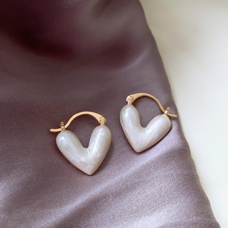 Peris Gems Gold Pearl Heart Stud Earrings | Women&