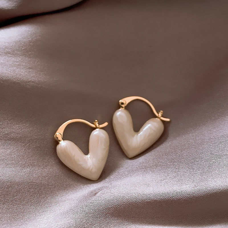 Peris Gems Gold Pearl Heart Stud Earrings | Women&