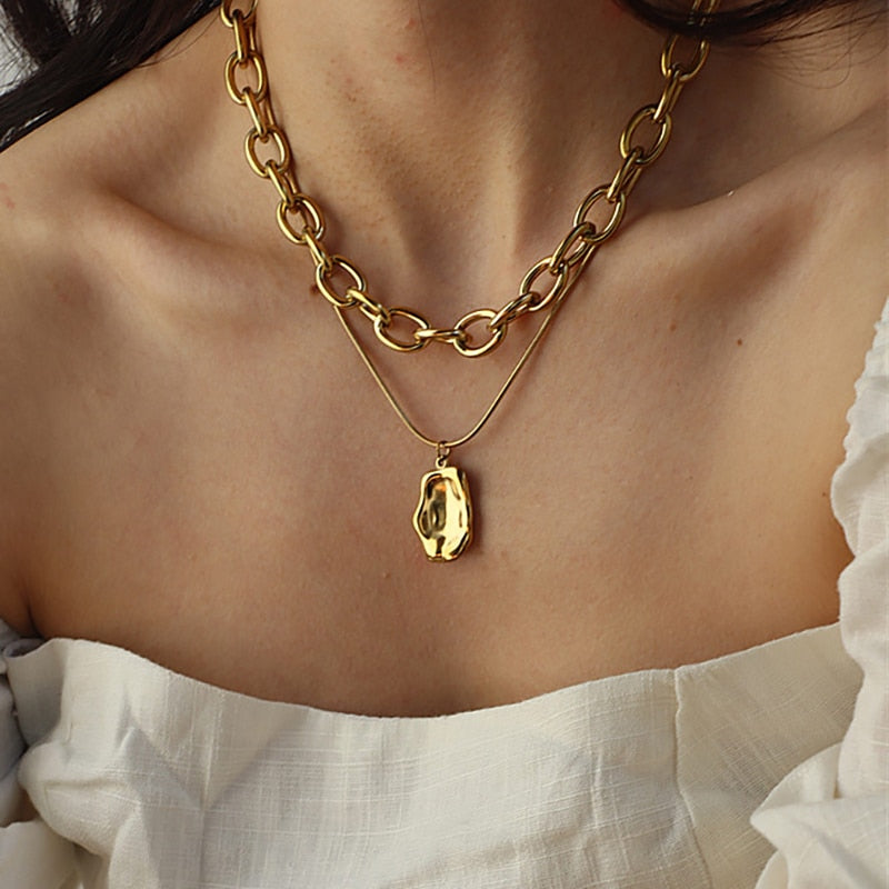 Peris Gems IPA0803 Carved Coin Thick Chain OT Buckle Necklace | Women&