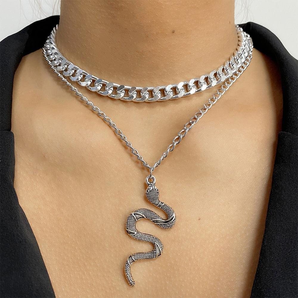 Peris Gems IPA0892-2 Carved Coin Thick Chain OT Buckle Necklace | Women&