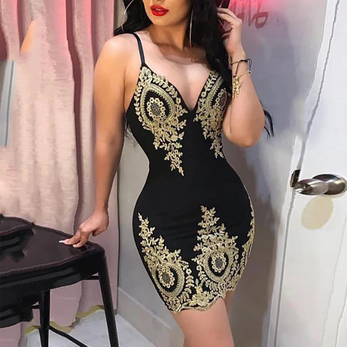 Peris Gems Sexy summer party halter dress Sleeveless slim-fit mini dress with low neck and halter back Sexy summer party halter dress Sleeveless slim-fit mini dress with low neck and halter back SHEIN Amazon Temu