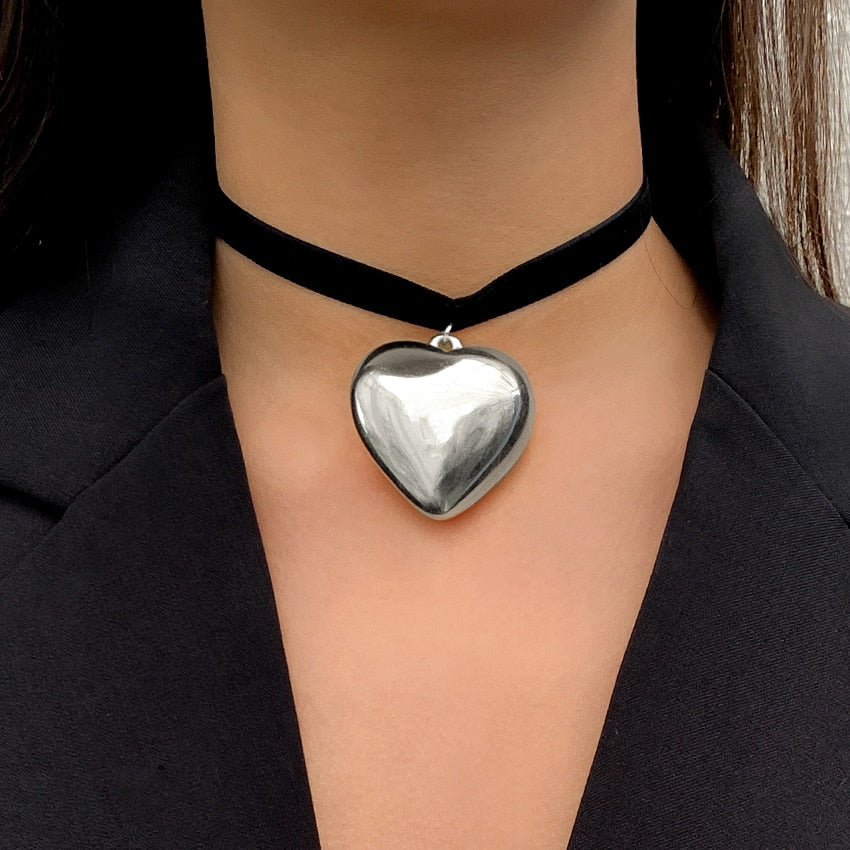 Peris Gems Silver Choker Black Gothic Bowknot Choker Necklace with Big Heart Pendant for Women Black Gothic Bowknot Choker Necklace with Big Heart Pendant SHEIN Amazon Temu
