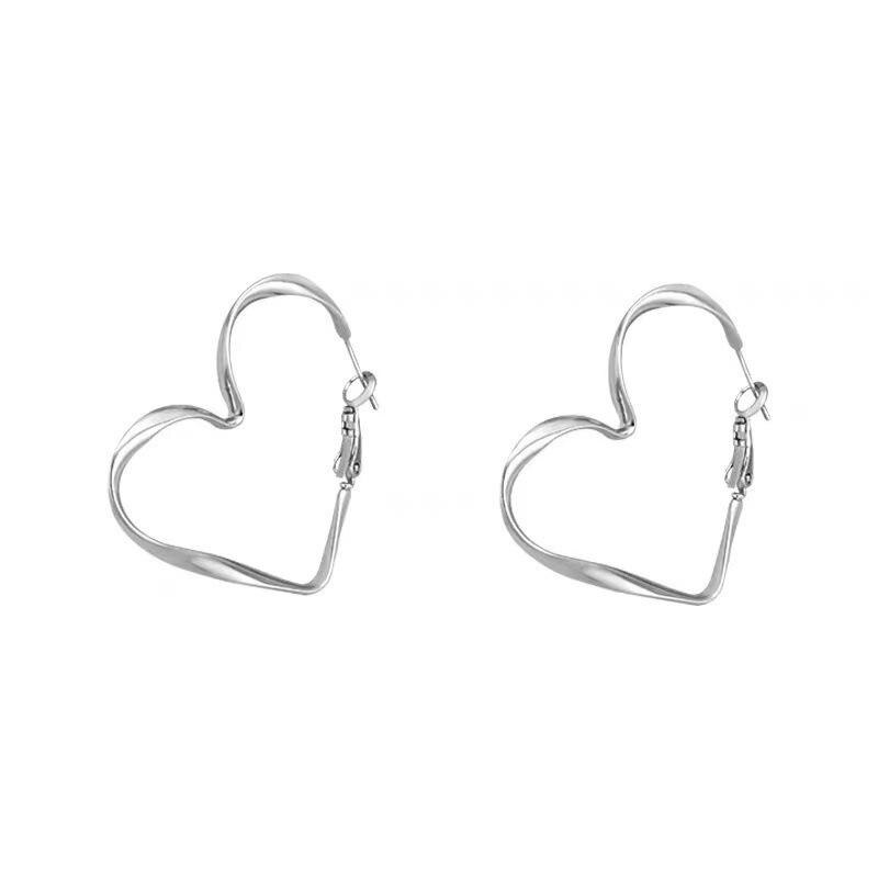Peris Gems Silver Hollow Heart Earrings | Women&