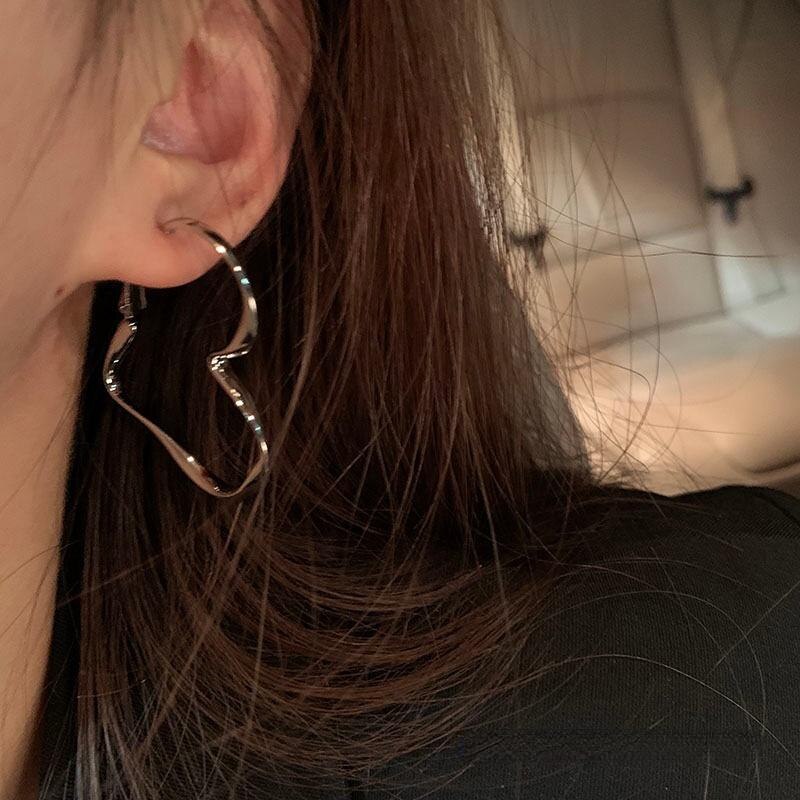 Peris Gems Silver Hollow Heart Earrings | Women&