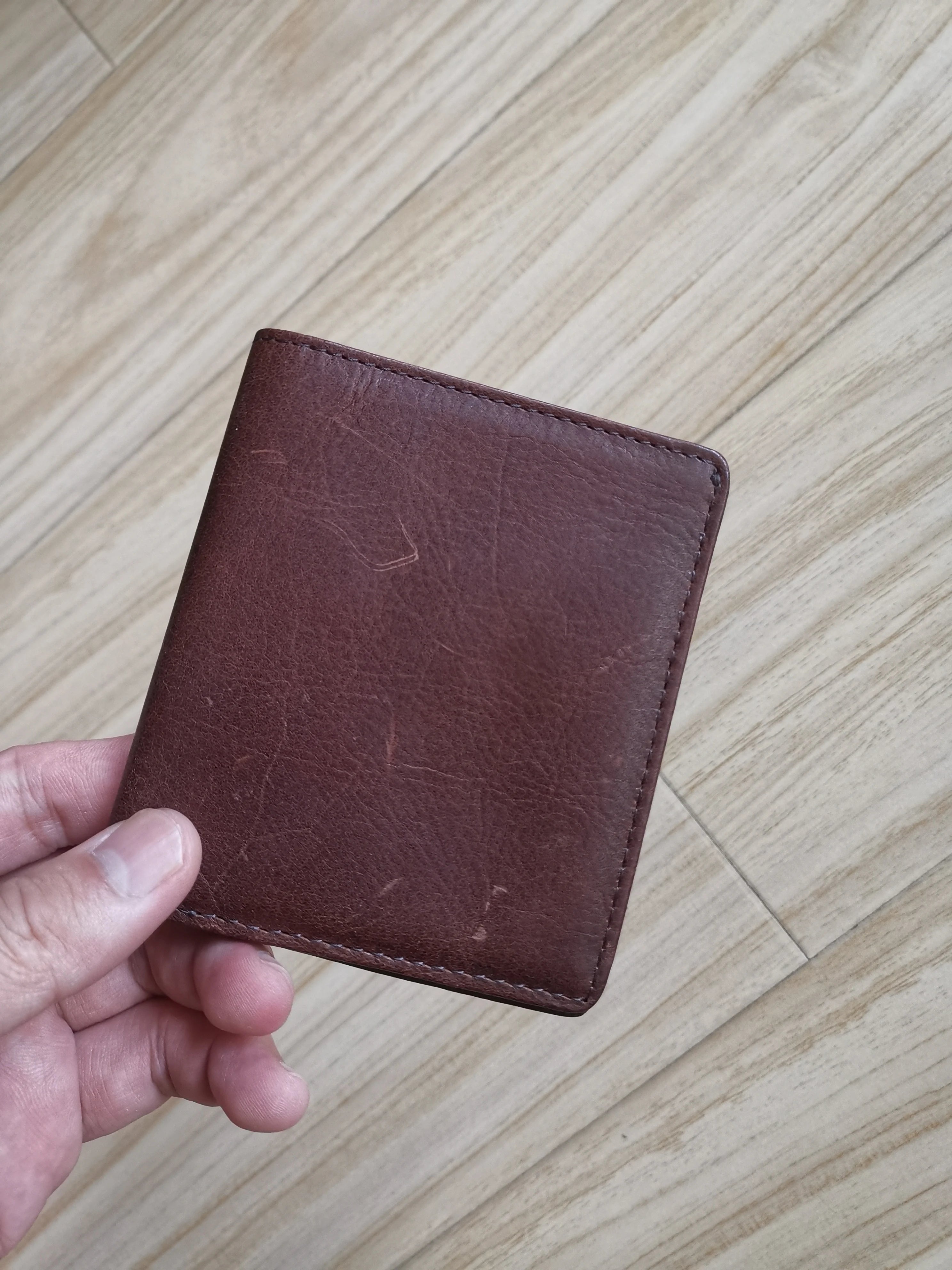 Peris Gems  Designer Style Bifold Leather Wallets for Men SHEIN Amazon Temu