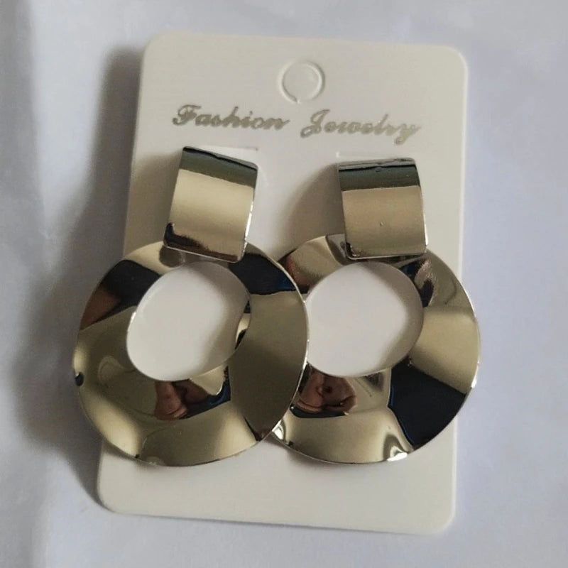 Peris Gems  ES1322 Korea Pearl Earrings for Women - Round Geometric Studs SHEIN Amazon Temu